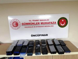 Sınırda 118 adet kaçak cep telefonu yakalandı