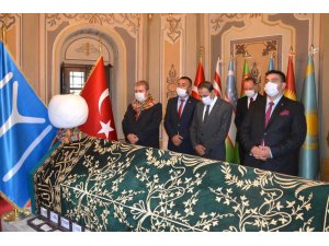 BBP Genel Başkanı Mustafa Destici, Ertuğrulgazi Türbesinin ziyaret etti