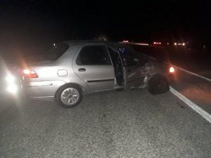 İki otomobil çarpıştı: 1 yaralı