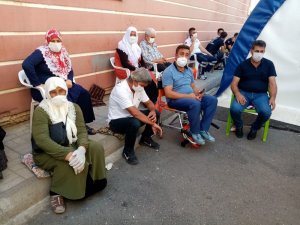 HDP önündeki ailelerin evlat nöbeti 377’nci gününde