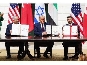 Beyaz Saray’da İsrail-BAE-Bahreyn arasındaki anlaşmanın imzaları atıldı
