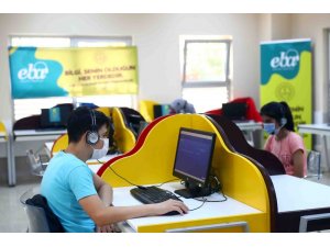 Hasan Nail Canat Bilgi Evi’ndeki destek noktası yoğun ilgi görüyor