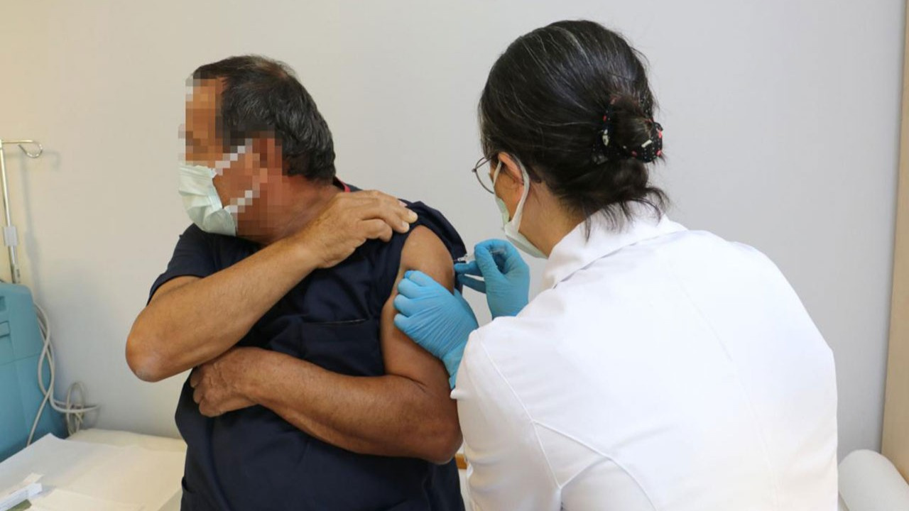 Türkiye'de ilk 'koronavirüs' aşısı bugün yapıldı