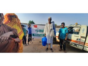 Sudanlı sel mağdurlarına yardım eli