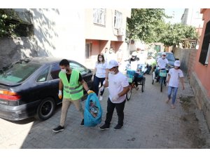 Diyarbakırlı öğrencilerden bisikletli çevre temizliği etkinliği