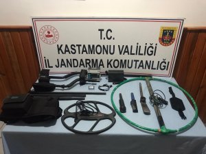 Kastamonu’da izinsiz kazı yapan 8 kişi gözaltına alındı