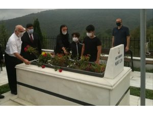 Şehit Başsavcı Murat Uzun mezarı başında anıldı