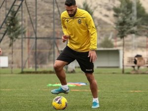 Malatyaspor’da Mustafa Akbaş’a ’takım bul’ dendi