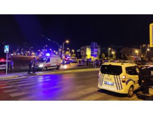 Bağcılar’da otomobile silahlı saldırı: 1 ölü 1 yaralı