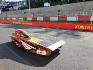Araba yarışları dünyasında bir ödül de İTÜ Güneş Aracına