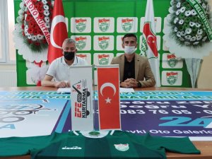 Kırşehir Belediyespor’a oto kurtarmacı sponsor oldu