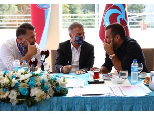 Ahmet Ağaoğlu ve yönetim kurulu üyeleri basın mensuplarıyla bir araya geldi