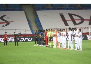 Süper Lig: Trabzonspor: 3 - Yeni Malatyaspor: 0 (İlk yarı)
