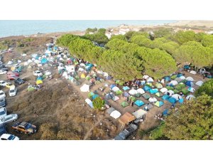 Şile’de kamp yapan gençlerin festivali pes dedirtti