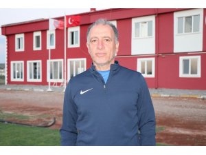 Nevşehir Belediyespor, Taner Öcal ile yollarını ayırdı
