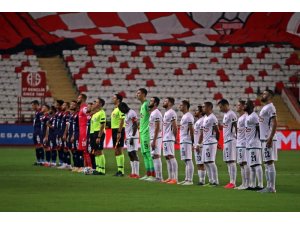 Süper Lig: Antalyaspor: 0 - Denizlispor: 0 (Maç devam ediyor)