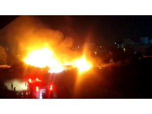 Ataşehir’de elektrik kabloları yangına neden oldu