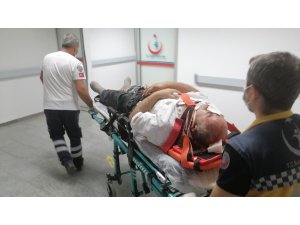 Aksaray’da otomobil, kırmızı ışıkta geçen otomobile çarptı: 5 yaralı
