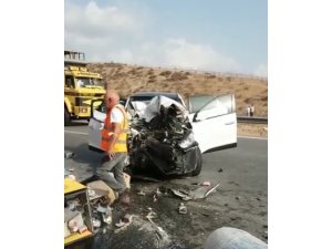 Yol bakım çalışması yapan Karayolları ekibine otomobil çarptı: 1 ölü, 3 yaralı