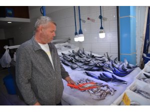 Sinop’ta 3 günlük kötü hava balık fiyatlarını 3’e katladı