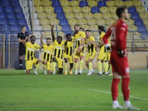 TFF 1. Lig: Menemenspor: 2 - Bursaspor: 1