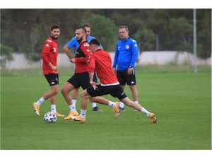 FT Antalyaspor ile Medipol Başakşehir 30. randevuda