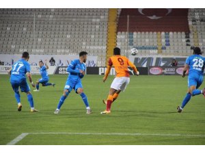 Süper Lig: BB Erzurumspor: 0 - Galatasaray: 1 (Maç devam ediyor)
