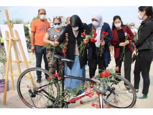Kazada yaşamını yitiren bisikletli Zeynep’e duygusal anma