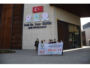 Diyarbakır’da Bilgi Evi öğrencileri, halk ve oyuncak kütüphanelerini gezdi