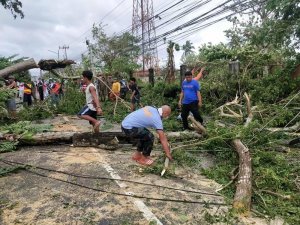 Filipinler’i Molave Tayfunu vurdu: 13 kayıp