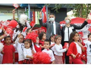 AtaÇocuk Anaokulu Cumhuriyet Bayramı’nda kırmızı-beyaza büründü
