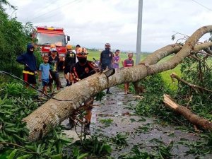 Molave tayfunu Filipinler’i vurdu: 10 ölü