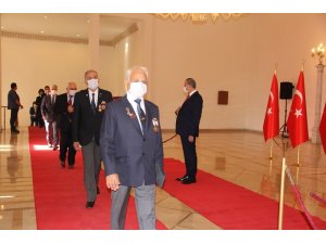 Mersin’de Cumhuriyet Bayramı sade bir törenle kutlandı