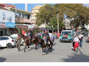 Çan’da Cumhuriyet Bayramı atlı süvarilerle kutlandı