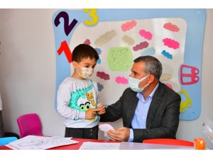 Yeşilyurt Belediyesi erdem okulları, pandemi tedbirleriyle faaliyetlerine devam ediyor
