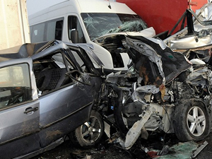 Nijerya'da iki trafik kazasında 55 kişi öldü