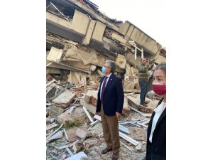 Başkan Arslan, İzmir’de deprem bölgesinde