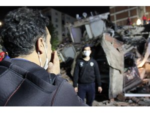 İzmir’deki depremde enkaz altında kalan bir kişi daha kurtarıldı