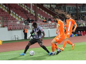 TFF. 1. Lig: Balıkesirspor: 0 - Adanaspor: 3