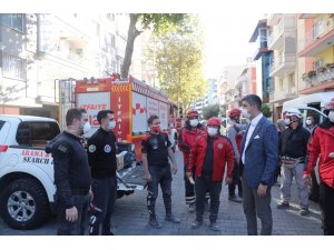 Başkan Yüksel, İzmir’de deprem bölgesinde incelemelerde bulundu