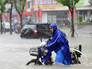 Çin'de şiddetli yağışlar can aldı
