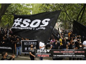 Kolombiya’daki hükümet karşıtı protestolara binlerce kişi katıldı