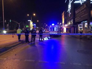 İzmir’de otomobilin çarptığı kişi yaşamını yitirdi