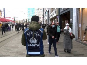 Taksim’de sigara ve maske yasağına uymayanlara ceza