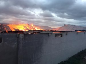 Bandırma’da depo yangını