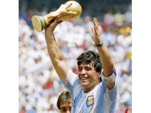 Kayserispor’dan Maradona paylaşımı