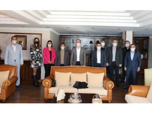 AK Parti heyeti Başkan Oktay ile görüştü