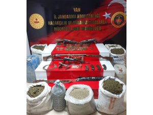 Van’da silah ve uyuşturucu madde operasyonu