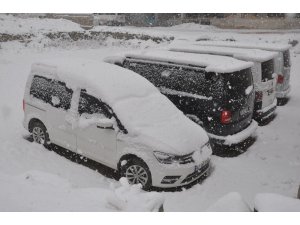 Yüksekova’da kar