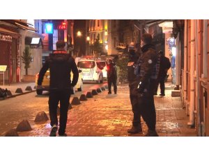 Eğlence mekanında ’korona partisi’ne polis baskını: 40 kişiye 120 bin TL ceza